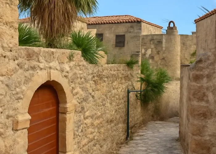 Menexes 3* Monemvasia