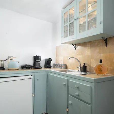 Guest house Menexes Monemvasia