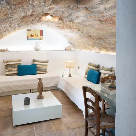 Menexes Monemvasia