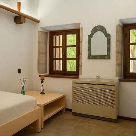 Menexes Monemvasia